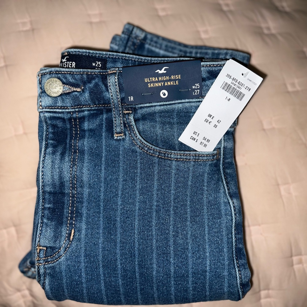 Hollister jeans